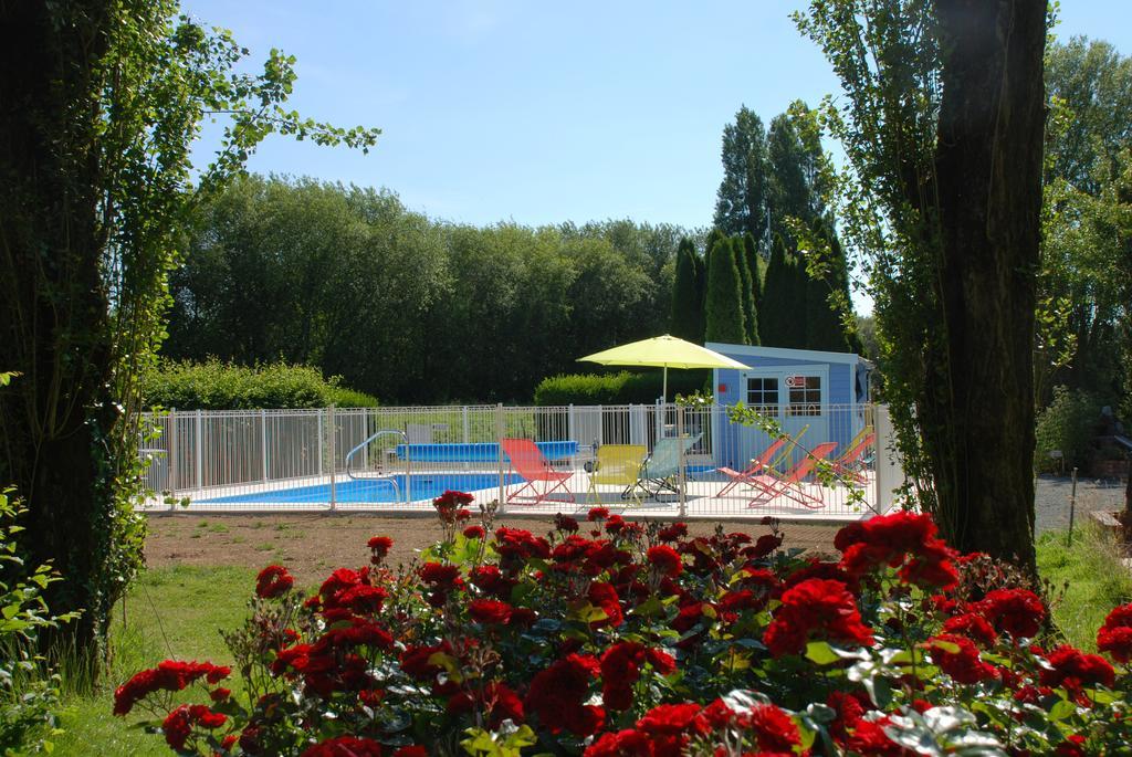 Camping Les Tournesols Sille-le-Guillaume ภายนอก รูปภาพ