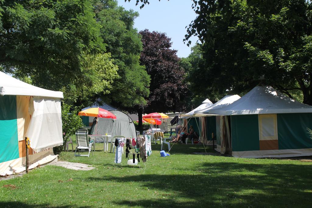 Camping Les Tournesols Sille-le-Guillaume ภายนอก รูปภาพ