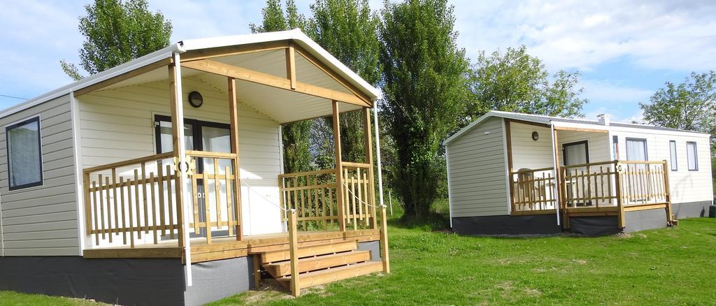 Camping Les Tournesols Sille-le-Guillaume ภายนอก รูปภาพ