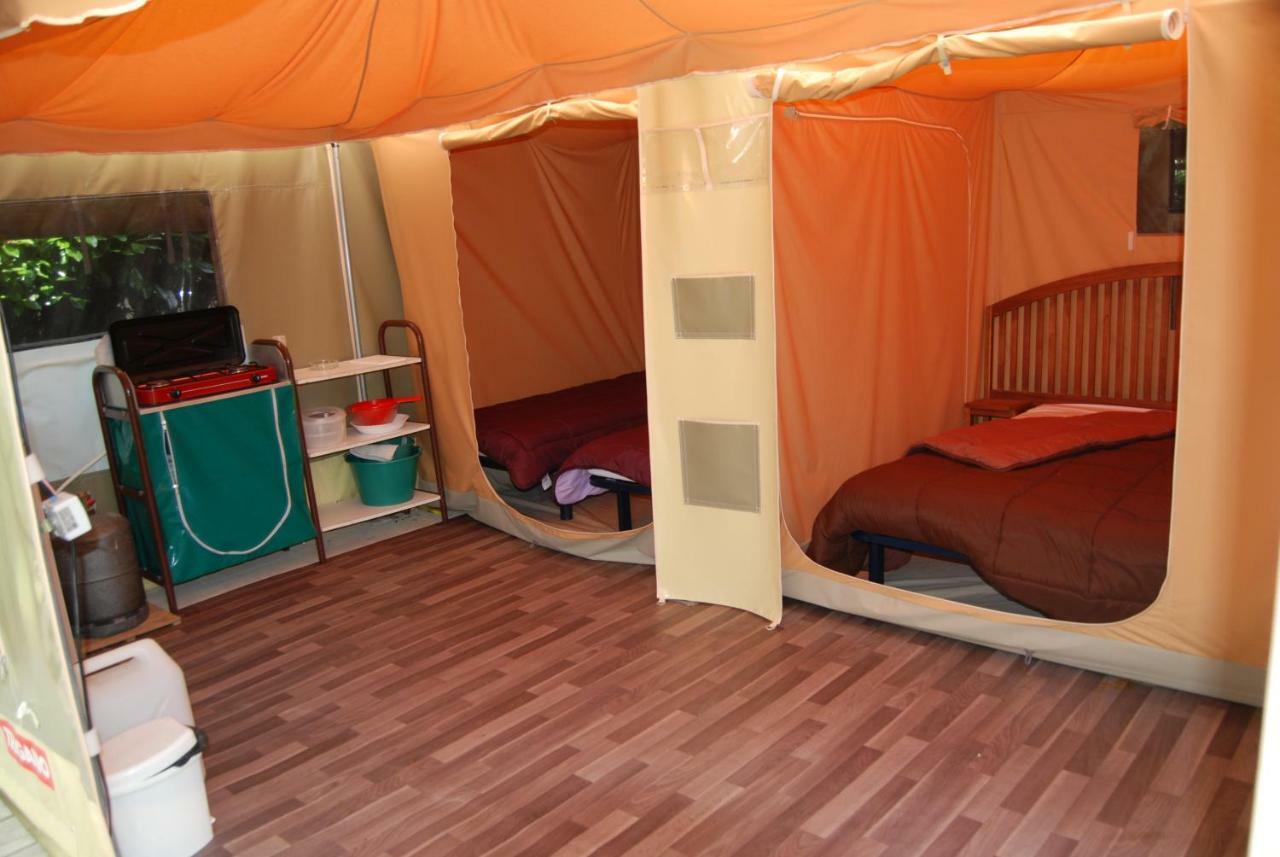 Camping Les Tournesols Sille-le-Guillaume ภายนอก รูปภาพ