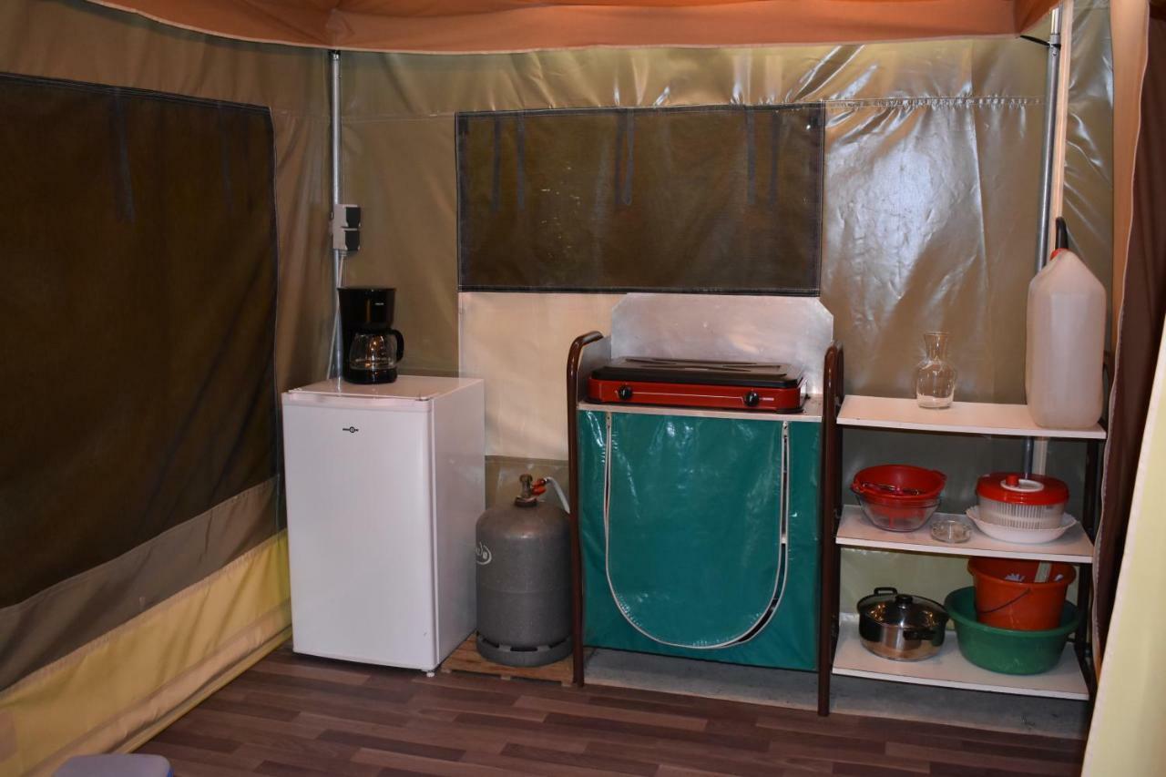 Camping Les Tournesols Sille-le-Guillaume ภายนอก รูปภาพ